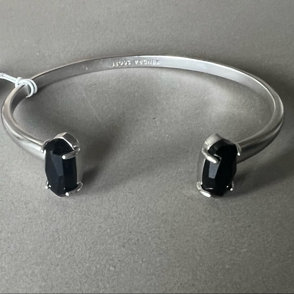NWT Kendra Scott Elton Silver Cuff Bracelet in Black Opaque Glass - Picture 3 of 9